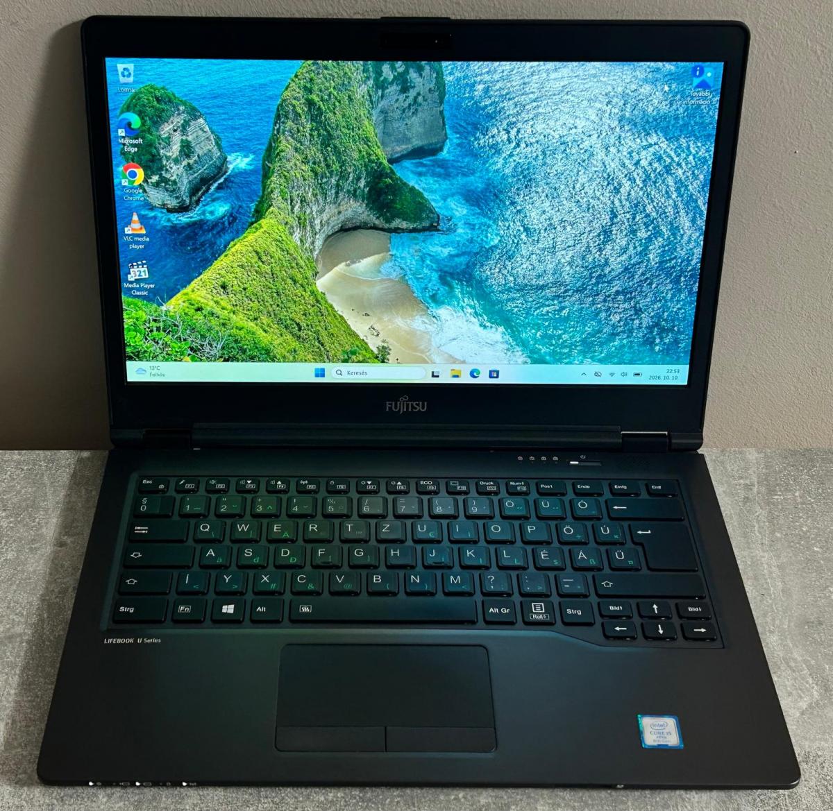 Fujitsu LIFEBOOK U749